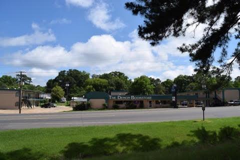 College Inn Natchitoches Exterior photo